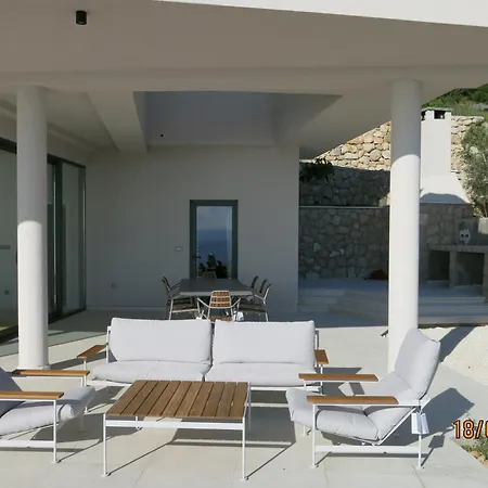 Nolandia Villa Podgora