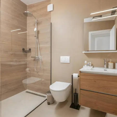 Nolandia ポドゥゴラ