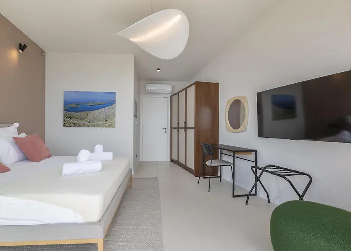 Nolandia * Podgora (Split-Dalmatia)